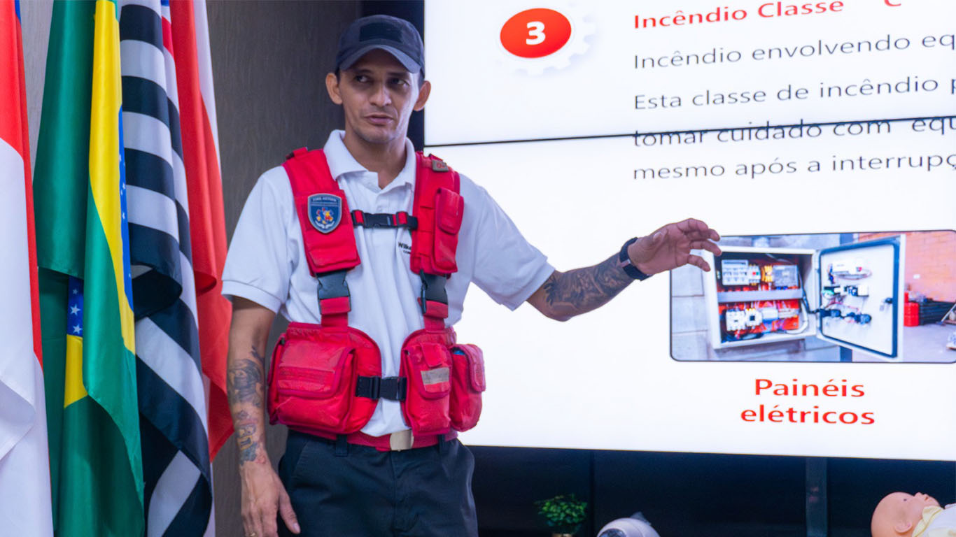 Evereste forma segunda turma de Brigadistas de Emergência