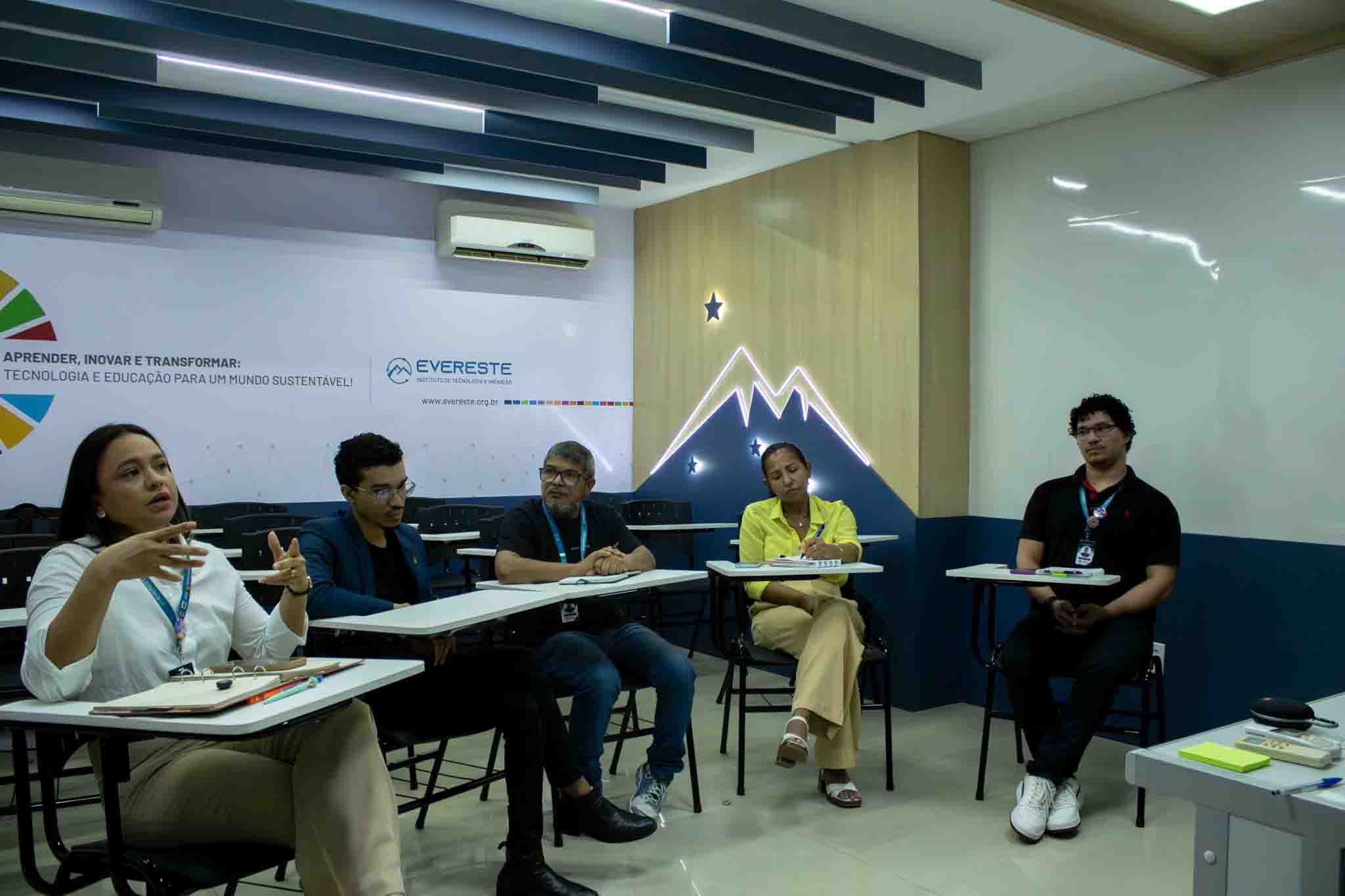 Evereste realiza primeira edição do programa Café com Gestão
